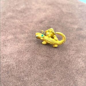 Vintage Alligator tie tack/pin, in Gold tone, Unmarked